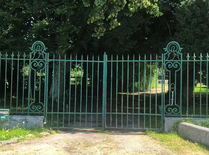 Le Domaine D'olene 3* Le Pin (Deux-Sevres)